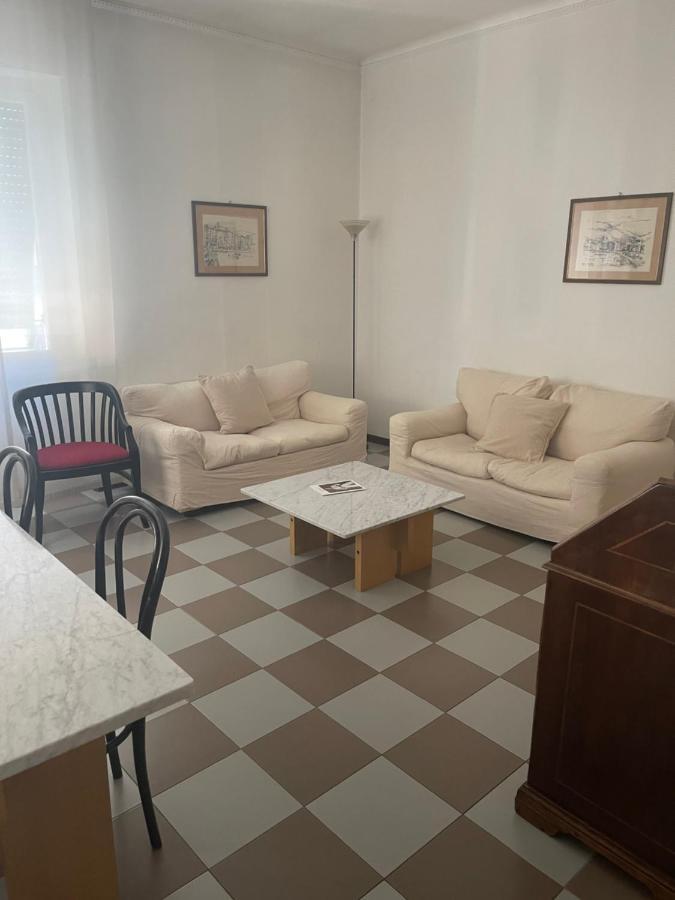 Central Home La Spezia Eksteriør billede
